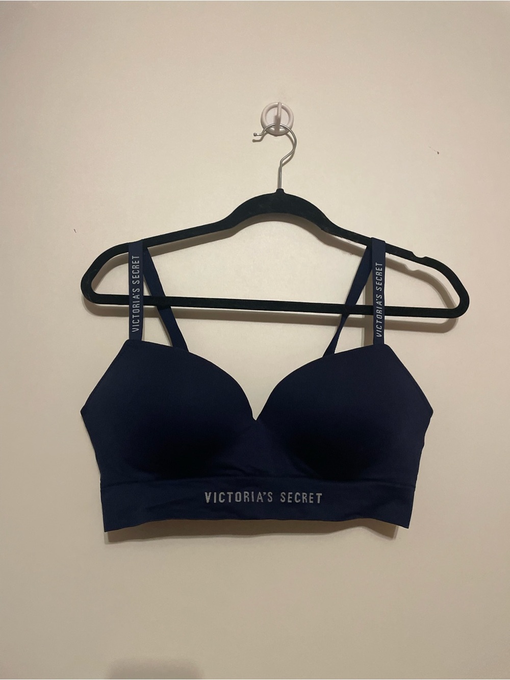 Set of 2 Victoria Secret no underwire bras XL